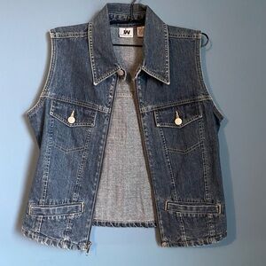 JW Division of Junction West Denim Vest Classic Style Zip Front EUC Size S